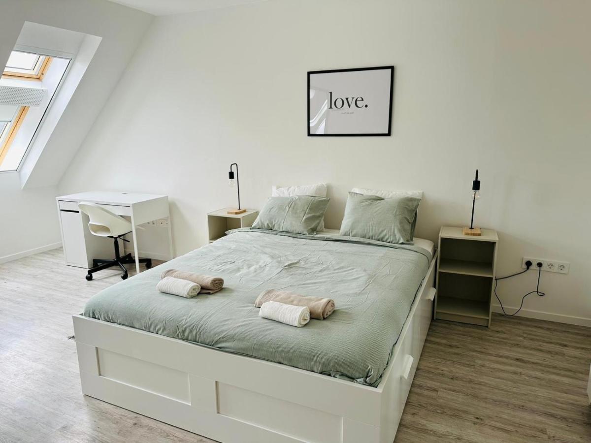 Palace Quarter 1 Peaceful Modern Central Top Floor Apartment Boedapest Buitenkant foto