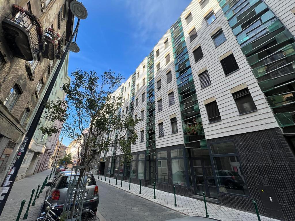 Palace Quarter 1 Peaceful Modern Central Top Floor Apartment Boedapest Buitenkant foto